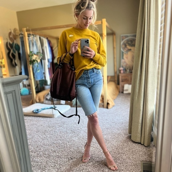 GRLFRND/ Beverly One For the Road/ Mom Shorts - Picture 6 of 9